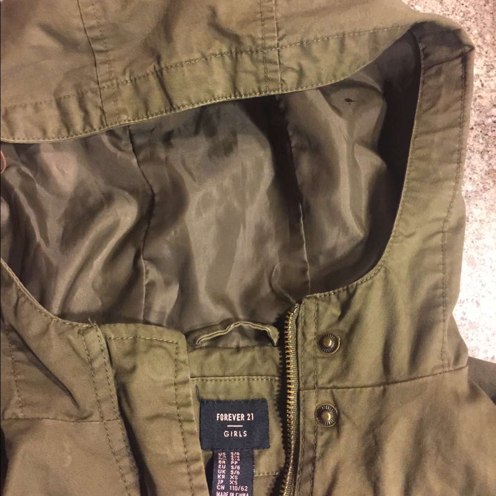 Fall jacket with hood - Picture 2 of 4